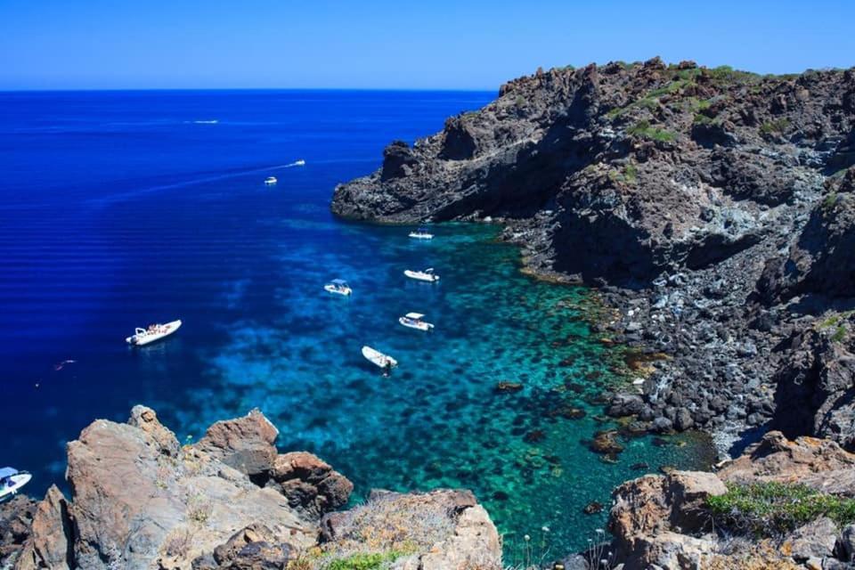 Le Case Di Ciccio - Casa Girasole Pantelleria Dış mekan fotoğraf